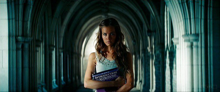 Isabel Lucas was born on this day 33 years ago. Happy Birthday! What\s the movie? 5 min to answer! 