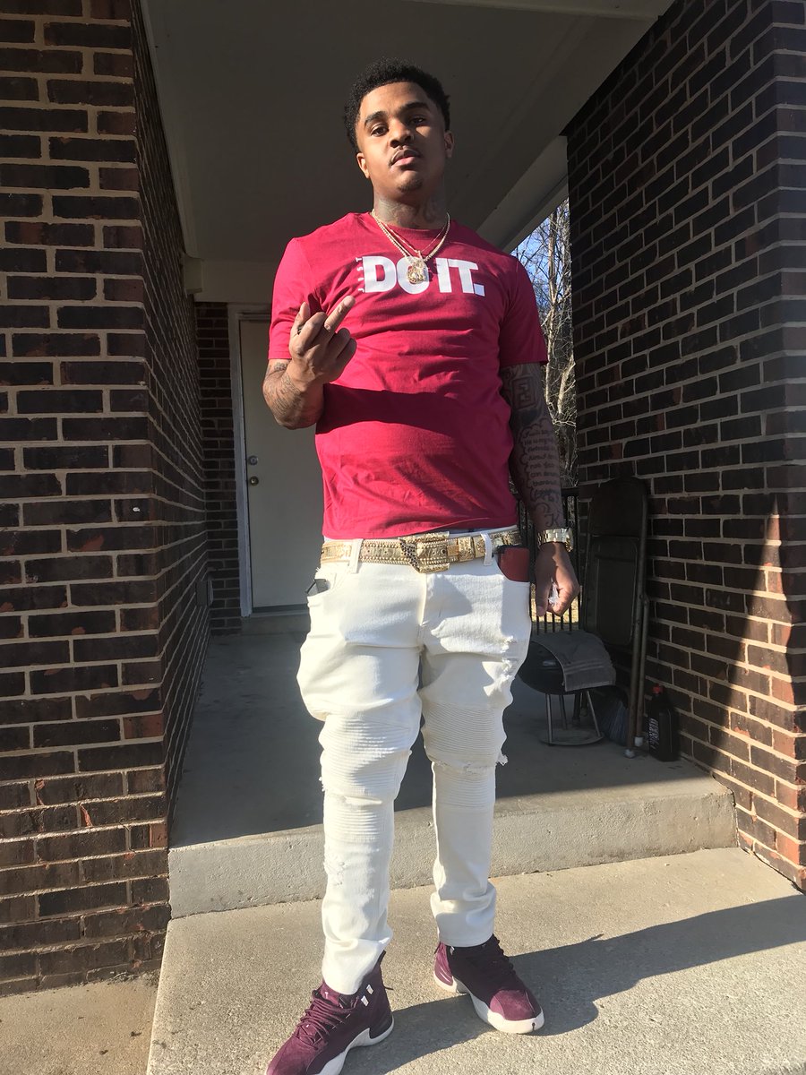 AyooEsco's tweet photo. Fuck A Race Ima Put 12 On A Chase Every Time.... #AllDaWayUp #BRMG #DaBagWay #DaFastWay #FastLane https://t.co/uAyLknEiqI