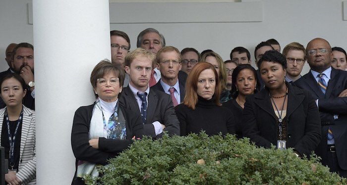 ListSatoshi_'s tweet photo. Here’s a pic of Obama’s entourage ecstatic that @realDonaldTrump was about to take over the White House.😫 Bwahahaha!🤣😂 #IfLooksCouldKill #ObamaGate #ObamasSeventhFloor #ReleaseTheMemo #FISAabuse https://t.co/p3Q9Aw3MOn