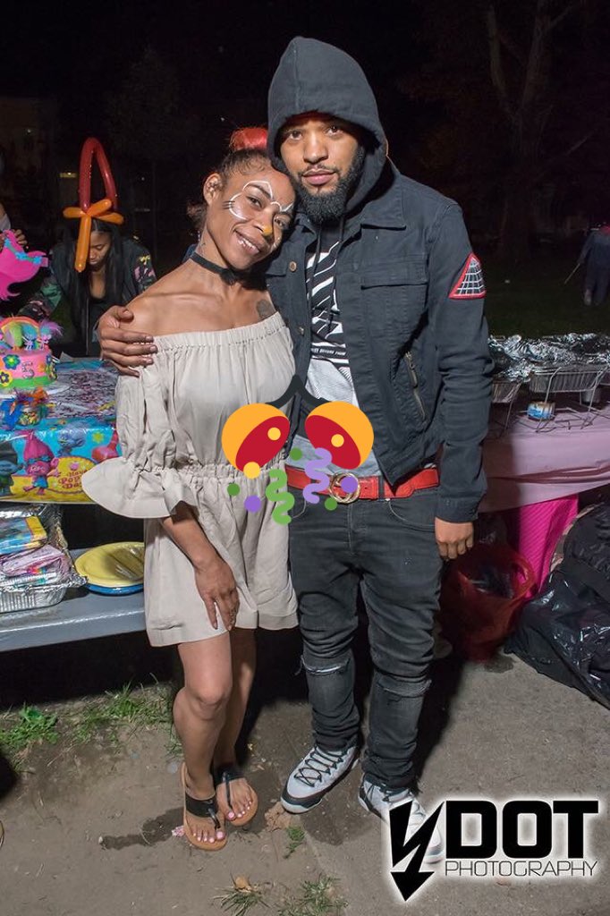 RayMooka's tweet photo. #HappyBirthday To my Beautiful Mother 🎂🎊🎉💃🏻 Love u 👩‍👦💙 #MommaFreshy #RayMooka https://t.co/UQTwe1LTwi