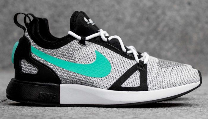 DopeKixDaily's tweet photo. Grab the White/Black-Menta Green Duel Racer for $52.48 (Retail $120) + Free Shipping!

Discount applied at checkout -> https://t.co/nABZisQjUm https://t.co/W42Hn4XvGx