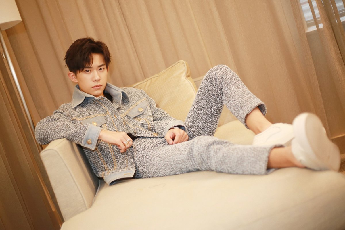 Lucija_Pan's tweet photo. #GRAMMYs
#JacksonYeeGrammys2018 Thank you so much for inviting Jackson Yee to Grammys 2018! So nice to see him in NYC. This is his first trip to the East Coast, and he is really EXCITED to be here! NYC is quite chilly, so stay warm everyone!
#JacksonYEE https://t.co/qjtvWOjJ7N