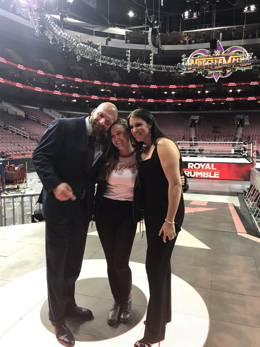 Ramona Shelburneさんのツイート Ronda Rousey With Tripleh And Stephmcmahon Ramona Shelburneさんのツイート Ronda Rousey With Tripleh And Stephmcmahon