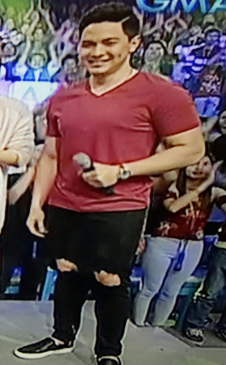 bankingonkismet's tweet photo. Couple shoes 😏

#ALDUBLoveNeverDies https://t.co/hIOAU3cT6N