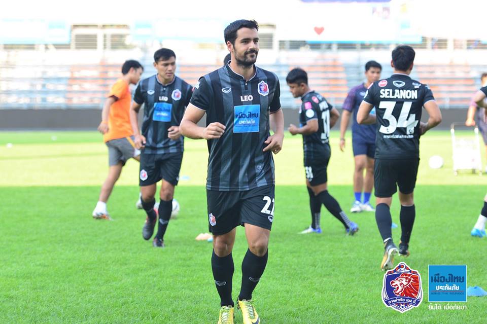 PortFC_Official's tweet photo. สิงห์เจ้าท่าลงฝึกซ้อมก่อนอุ่นเครื่องพบ ซานเฟรซเซ ฮิโรชิมา ห้าโมงเย็นวันนี้ ที่สนามแพท สเตเดี้ยม
#PortFC #FriendlyMatch2018 https://t.co/urmGRVqMbC