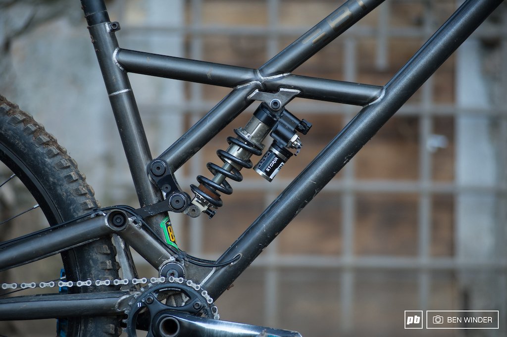 extreme_shox's tweet photo. Hey folks don't miss this review of @BTRfabrications #Pinner equipped with #EXT #Storia #LOK https://t.co/Pf2DMSbQJf https://t.co/iTOoXNEBO5
