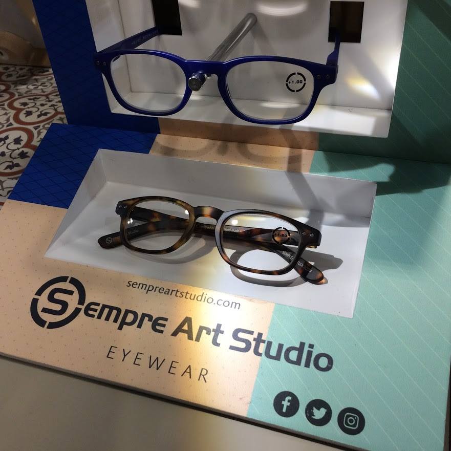 Today Homi Milano Fair ends where our friends of <a href="/SempreArtStudio/">SempreArtStudio</a> expose their novelties reading glasses. We are very happy with the result of the packaging and all the graphic image we have developed for them. There is no longer an excuse to read a good book