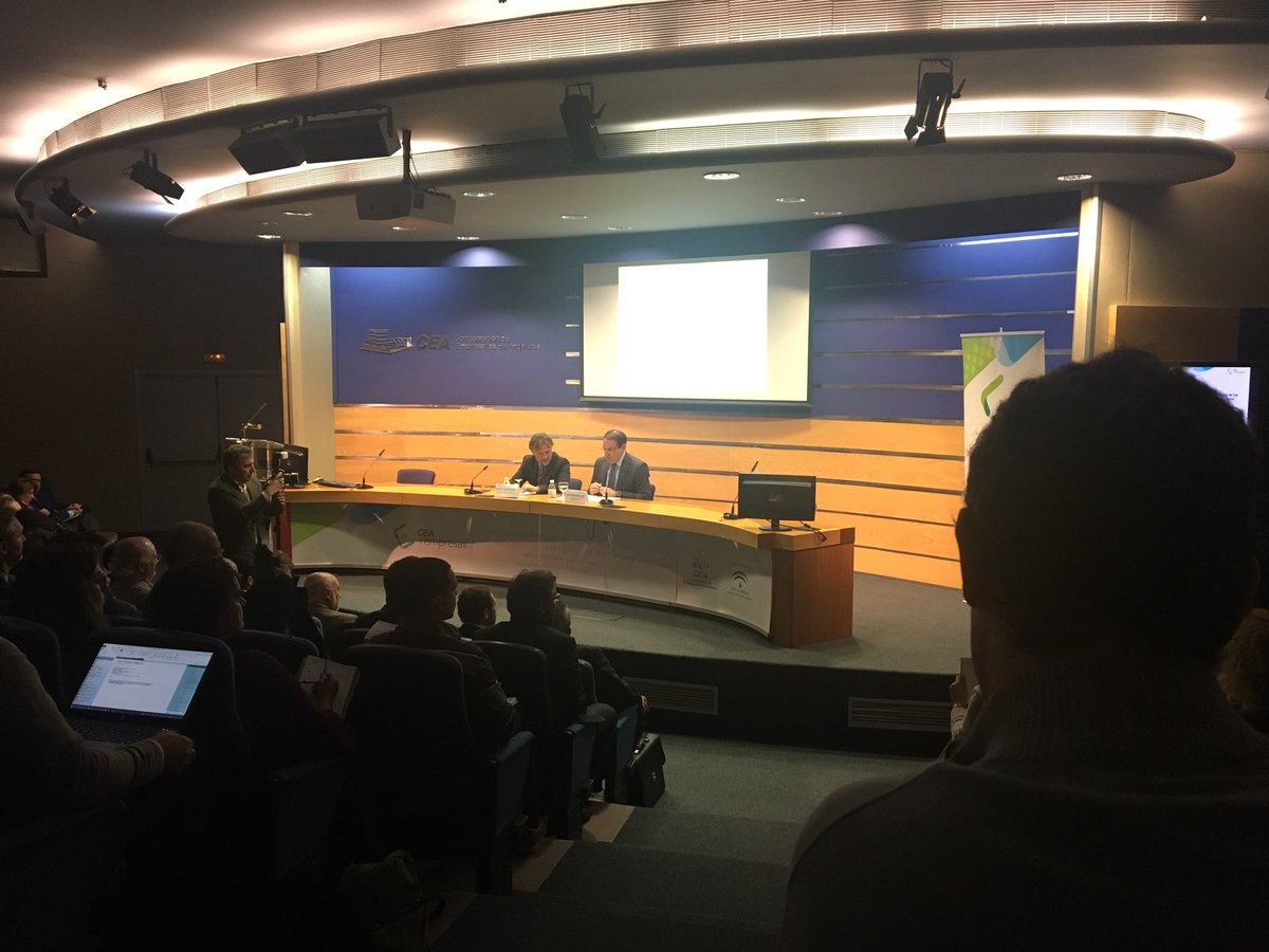 Ayudando en el asesoramiento a nuestros clientes relacionados con el urbanismo y preocupados por la sostenibilidad del mismo. Esta mañana en <a href="/CEAes_/">CEA</a> <a href="/AndaluciaJunta/">Junta de Andalucía</a>