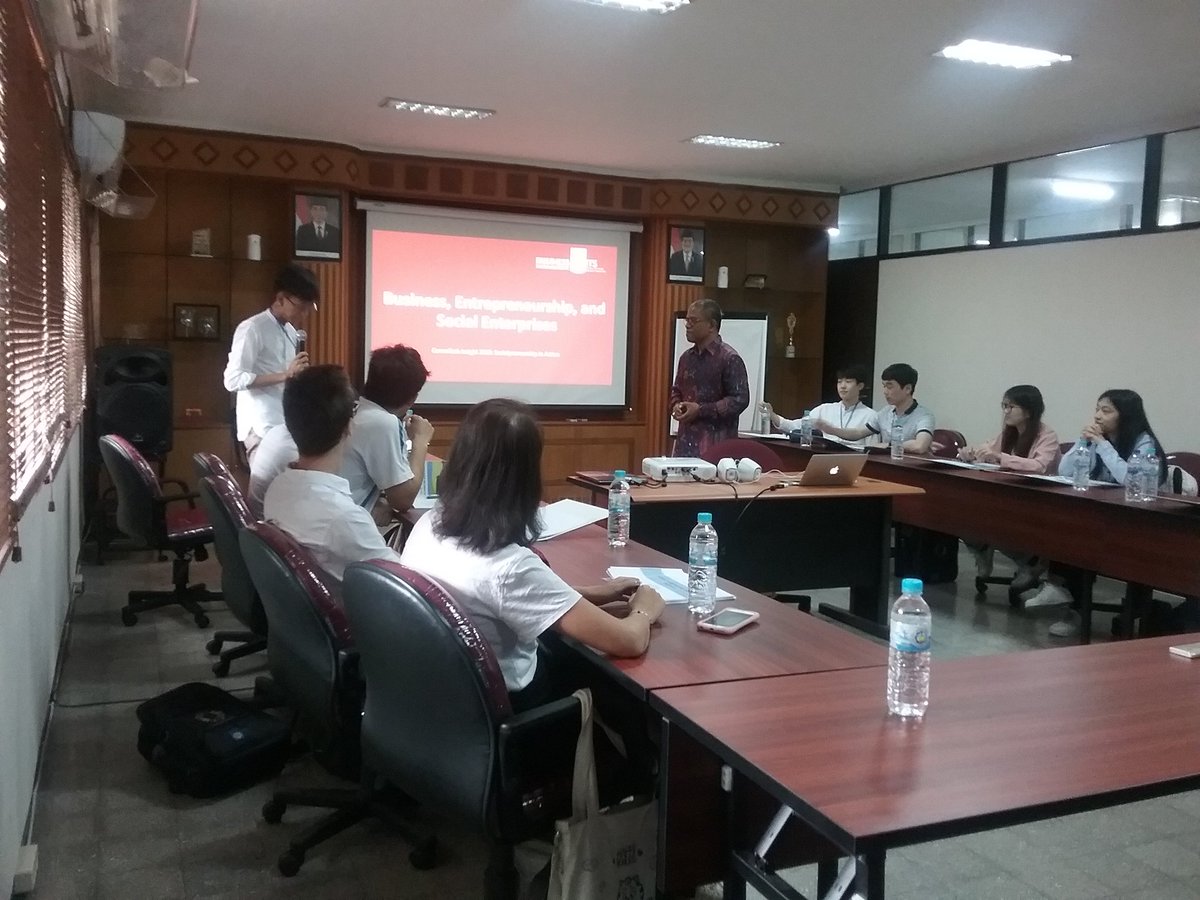 Manajemen Bisnis ITS tweet media