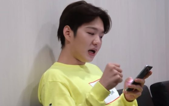btobshits's tweet photo. changsub was literally just speaking and ilhoon is already so done with him lmao https://t.co/4mD5igGfdW