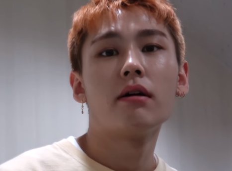 btobshits's tweet photo. changsub was literally just speaking and ilhoon is already so done with him lmao https://t.co/4mD5igGfdW