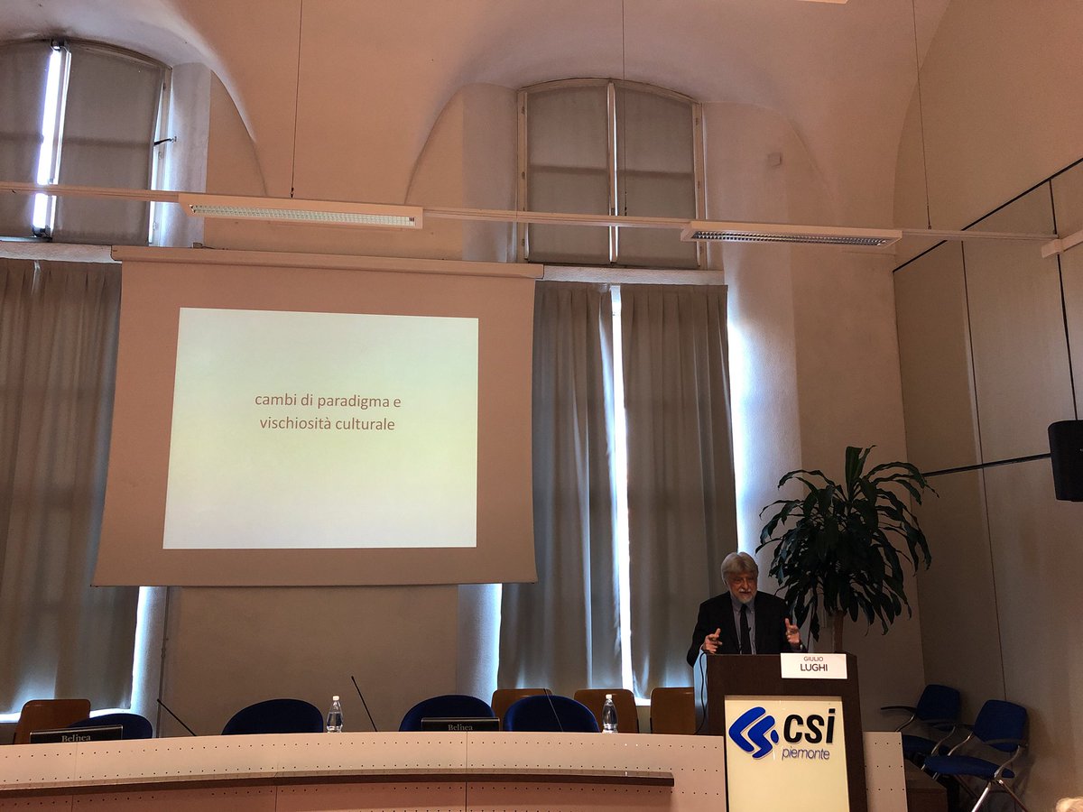 AssinterItalia's tweet photo. Prof. Giulio Lughi: “Mix tra hard/soft skills e #competenzedigitali verticali/trasversali anima non solo il mondo del lavoro ma anche quello della cultura e della formazione. Mai come oggi appare fondamentale capire come educare alla creatività i nostri bambini” #live #RoadShow https://t.co/kf0LDpkmYU