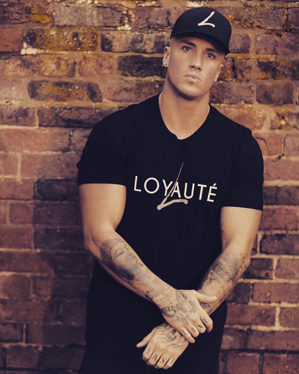 LaLoyaute_'s tweet photo. Classic Trucker and Logo T 🔥 

Sale now live! Use Code: 20SALE for 20% off until Saturday 3rd of Feb! 🙌🏽

Online: https://t.co/8sBGv2o7Dx #LaLoyauté https://t.co/TAbkCIXpOK
