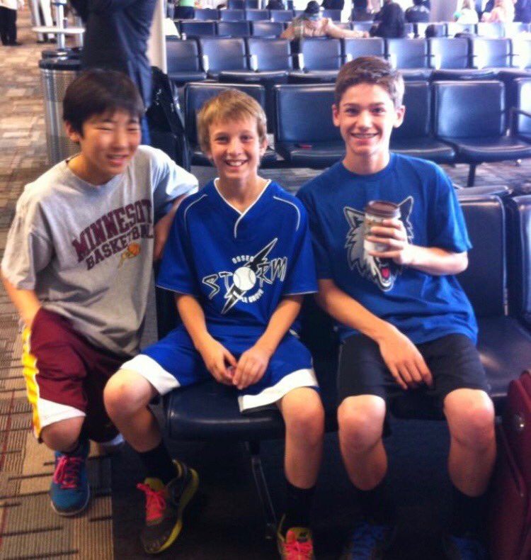 dylanpeck33's tweet photo. Happy bday Matthew!!!!🎉🎉 @Matthewlee_29 I hope your day is average #lemonchicken https://t.co/ngWJP2op0F