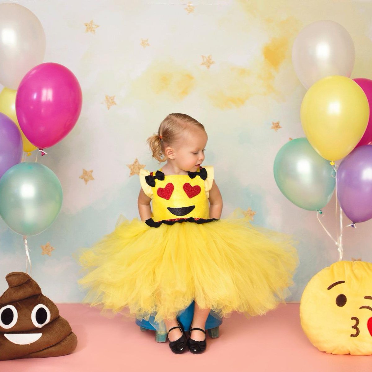 Allenjoy_Lisa's tweet photo. https://t.co/78Zdm5KeQC
#photography #photographybackdrops #girlsphotography #birthdaybackdrop #birthdayparty #partybanner #watercolorbackdrop #watercolorclouds #goldenstars #babyshower #girlsphotoshoot #watercolorbackground https://t.co/3HPfm3scvX