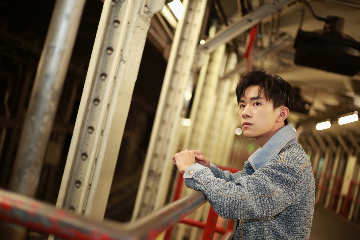 JacksonYiH1's tweet photo. #JacksonYee 
#GRAMMYs https://t.co/4X9M6hwxfJ