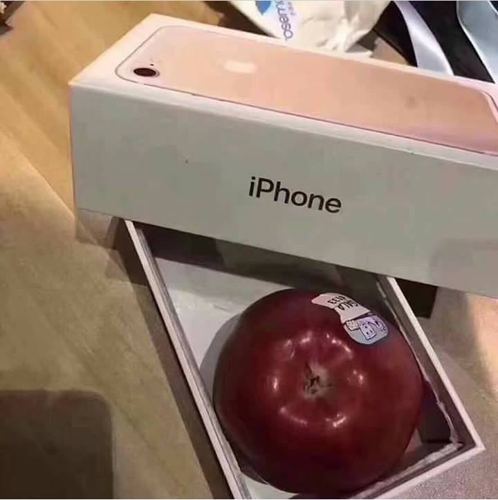 seen_jokes's tweet photo. APPLE I PHONE #IPHONE https://t.co/nEPkjgY8fp https://t.co/I9aPN6q94b
