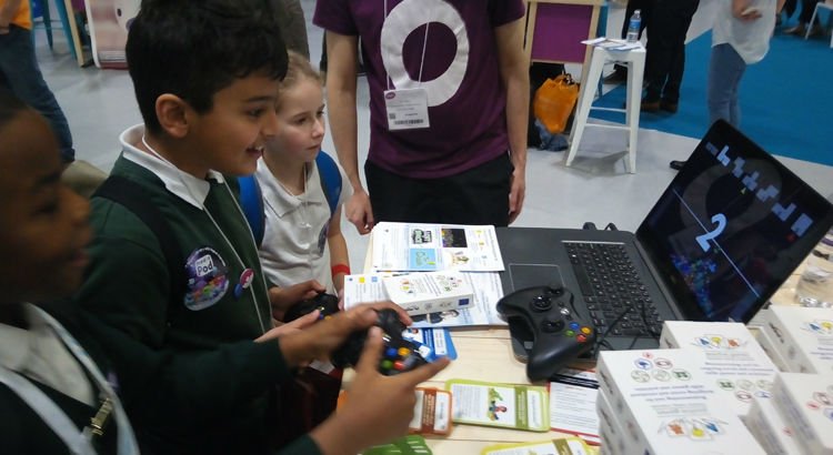 ProsocialLearn's tweet photo. Update: ProsocialLearn live at BETT 2018: https://t.co/140uqHtf9t #ProsocialLearn #BETT2018 #prosocialgames #edugames #gamedev https://t.co/bvcagoQVIs