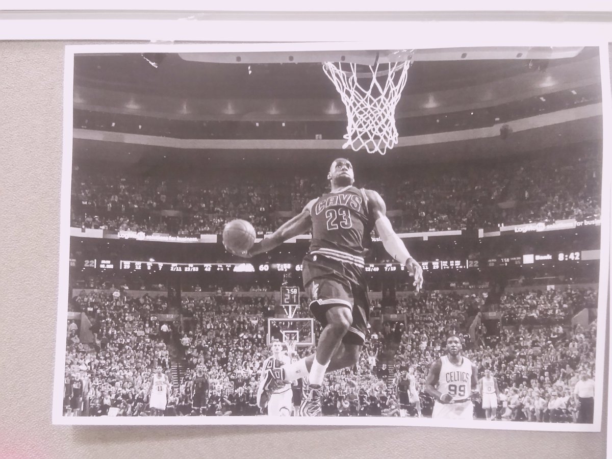 im_Ntiwari's tweet photo. What's more motivational than having @KingJames in front of eyes everymoment?

#motivation #officedesk
@cavs https://t.co/cwOR5iScMF