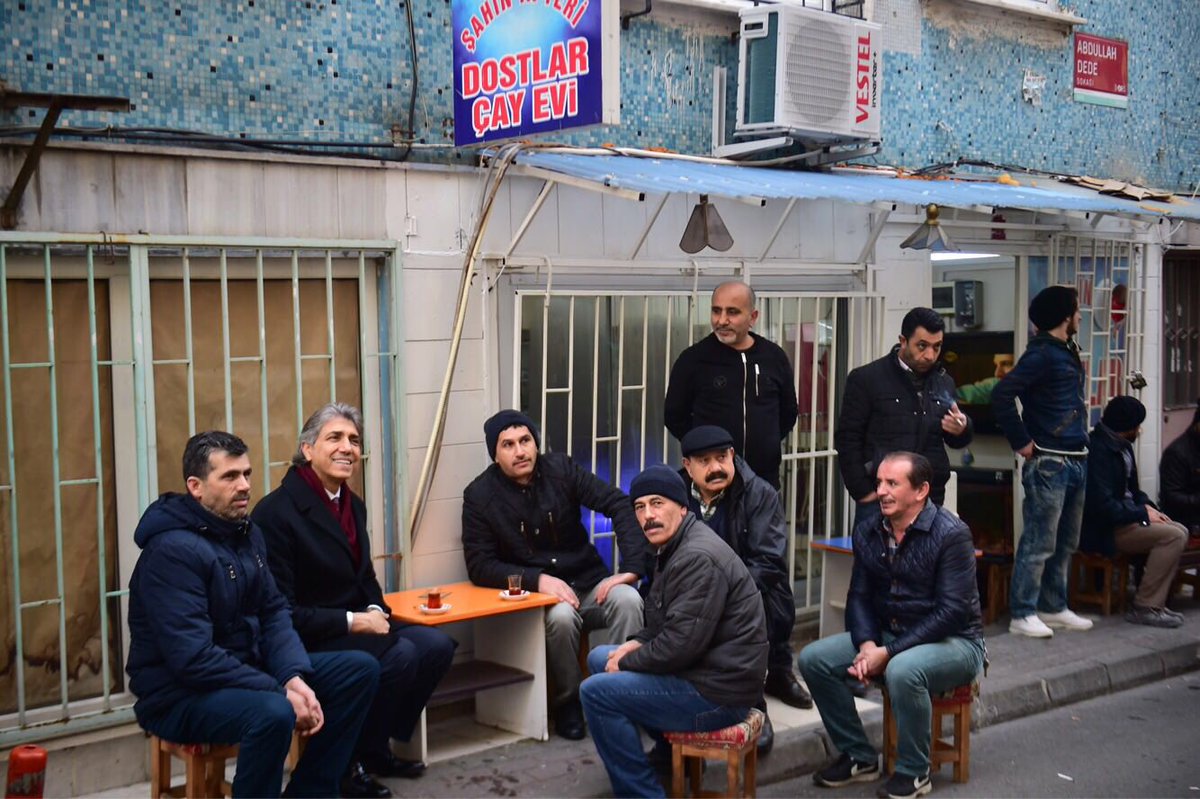 mustafademir's tweet photo. Sümbül Efendi Mahalle Muhtarımız ile Ağa Çayırı Sokak ve Abdullah Dede Sokak’ta esnafımızı, vatandaşlarımızı ziyaret ettik. Çay eşliğindeki hasbihallerine eşlik ettik https://t.co/TGb0JSjiqS
