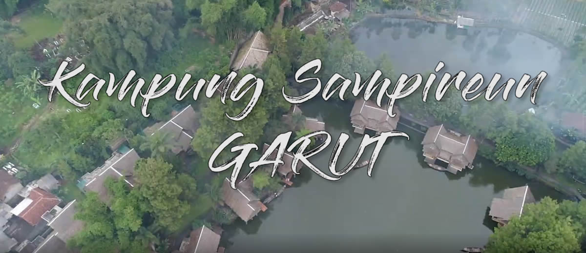 ProdusenJilbab's tweet photo. Video Udara Negeri Dongeng di Garut Kampung Sampireun Namanya | https://t.co/FbttJm9UWF : https://t.co/cprBUn9oDk #Drone #Garut #TempatWisata #VideoDrone #Sampireun #KampungSampireun https://t.co/insRRbuh4j