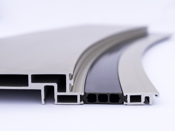 Great results with stretch bending technology!
Bending complex façade profiles with high quality demands for surface and cross section.
#bending #aluminium #aluminum #bendingtechnology #glassfiberreinforcedpolyamide #surface #quality #stretchbending

kersteneurope.com/en/news/bendin…