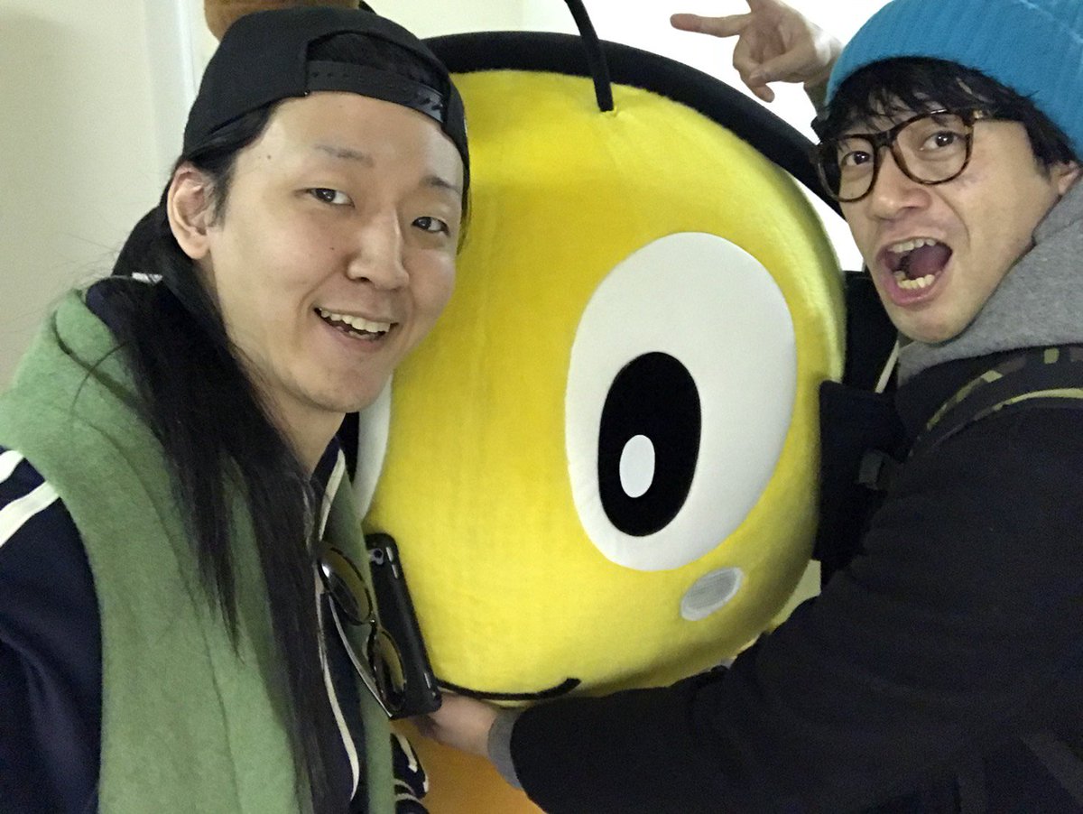 jun5563's tweet photo. 今日はラジオ収録🎵
めっちゃ楽しかった😁
みんな聞いてくれよな‼
ww…
ww…
ww…
魔物がいたよ‼
#FM世田谷
#東京音実劇場
#DivAEffectProject
#2ndDivA
https://t.co/lDKSlpX0oo https://t.co/DIYm6T2FS5