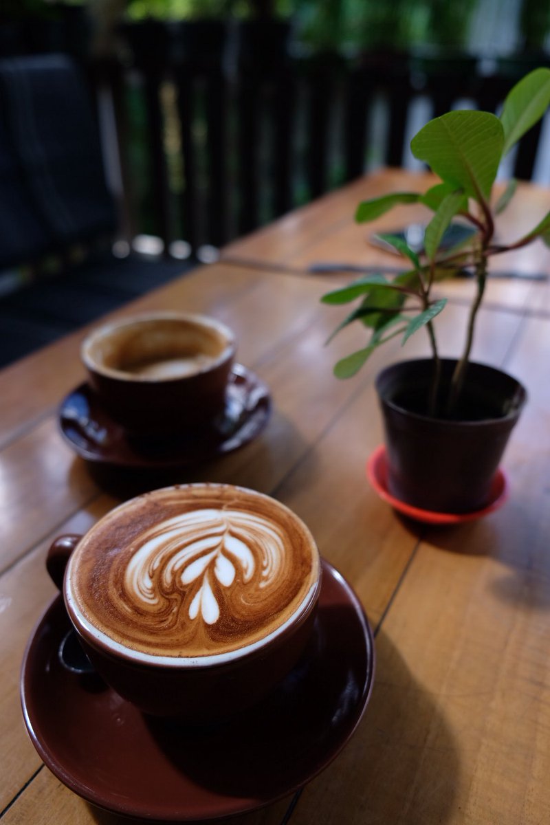 Bareng sobatmu menikmati sore, kopiin semangatmu? Yuk! | <a href="/wiskulAREMA/">Wisata Kuliner Malang</a> <a href="/nakaMakan_MLG/">Jelajah Kuliner MLG</a> @NongkrongMalang <a href="/kuliner_/">Info Kuliner</a> @HaloMalangCom <a href="/malangkuliner/">Malang Kuliner</a> <a href="/kuliner_/">Info Kuliner</a> <a href="/kulinermalangID/">Kuliner Malang</a>