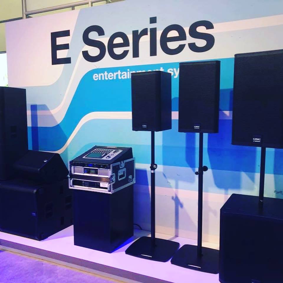 QSC_spain's tweet photo. Nuevo año!!! Nuevos productos QSC #qsc #qscaudio #qscspain #audio #speakers #show #fair #50years #audioinstallation #soundlightspain #soundindustry #sound #loudspeaker #stereo #amplifier #procesador #soundsystem #estereo #amplificador #sonido #soundsystemculture #españa #portugal https://t.co/8B14ZMjHJO