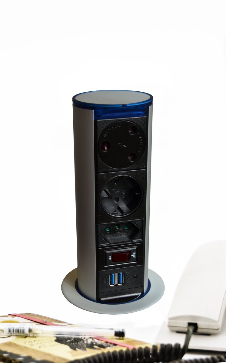 PowerLogicSA's tweet image. The #Powerdock Mk2C is the ideal power outlet solution for kitchens, workshops, television stands, office desks and more. 
#PowerLogicSA
#KitchenPower
#Innovation
