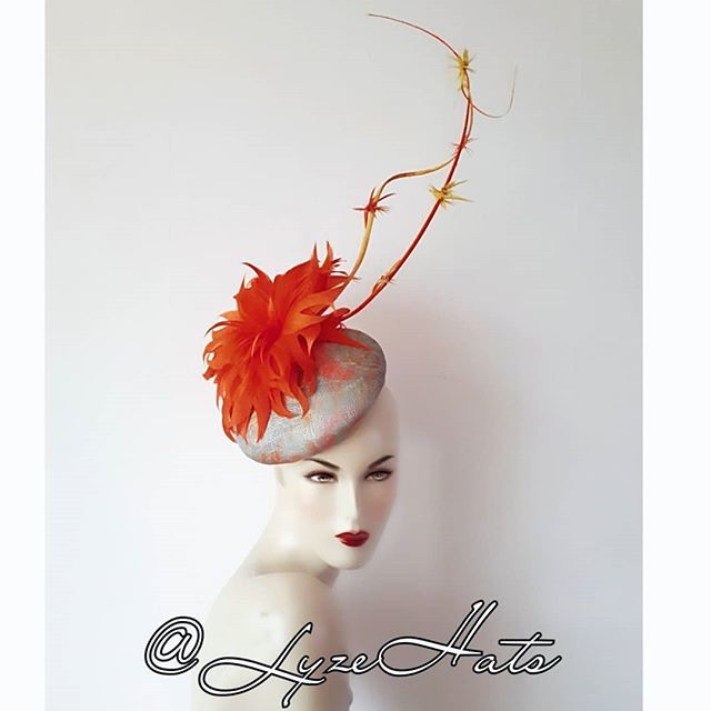 hatladylyze's tweet photo. IMELDA ~ Capitvating Patterned Sinamay On Large Button Adorned With A Tangy Orange Feather Flower Trim, Curled Quills And Biot Feathers. #ForTheConfidentWoman #ForThatWomanWithStyle #ForTheWomanWithPanache #Millinery #LyzeHats #Bespoke #WalkTall #BeDif… https://t.co/dp7gmxuni1 https://t.co/TURLwQJky9