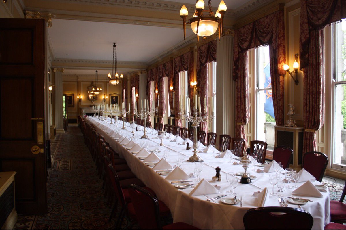 LeeKleinEvents's tweet photo. Working in the fab Cavalry and Guards Club today. #eventplanners #Mayfair #london https://t.co/U3ar0UebRN