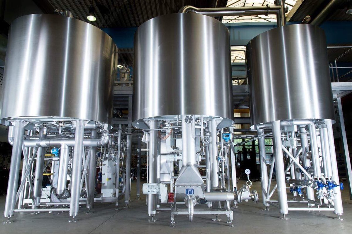 KronesAG's tweet image. Let’s start the week 🙌🏼 with our #MicroCube - the perfect tool for craft brewers! 😌🍻
#GermanBlingBling #Krones #KronesAG #Steinecker