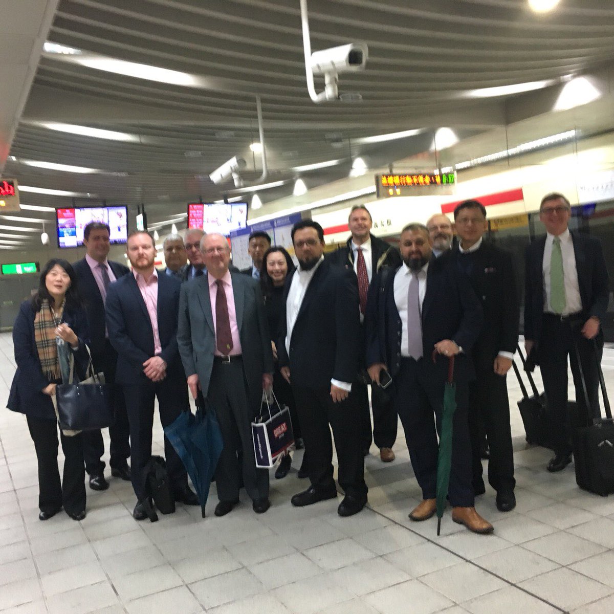 UKinTaiwan's tweet photo. Lord Faulkner leads UK railway mission to #Taiwan. First stop on two-day visit was a short trip on Taipei’s MRT system. #StanleyEngineeredFastening #SiemensRailAutomation #XrailGroup #MANDiesel&amp;TurboUK #BalfourBeattyRailUK #BMTAsiaPacific https://t.co/mMLZwqa4Ue