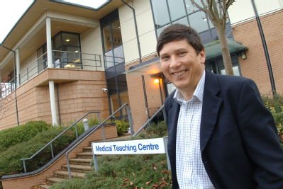 Warwick Newsroom (@warwicknewsroom) on Twitter photo Prof Martin Underwood on BBC 2 #VictoriaLIVE (9.30) talking about <a href="/warwickmed/">Warwick Med School</a> study which could help thousands of chronic #headache incl. #migraine sufferers ow.ly/FHym30i3pXN Prof Martin Underwood on BBC 2 #VictoriaLIVE (9.30) talking about <a href="/warwickmed/">Warwick Med School</a> study which could help thousands of chronic #headache incl. #migraine sufferers ow.ly/FHym30i3pXN