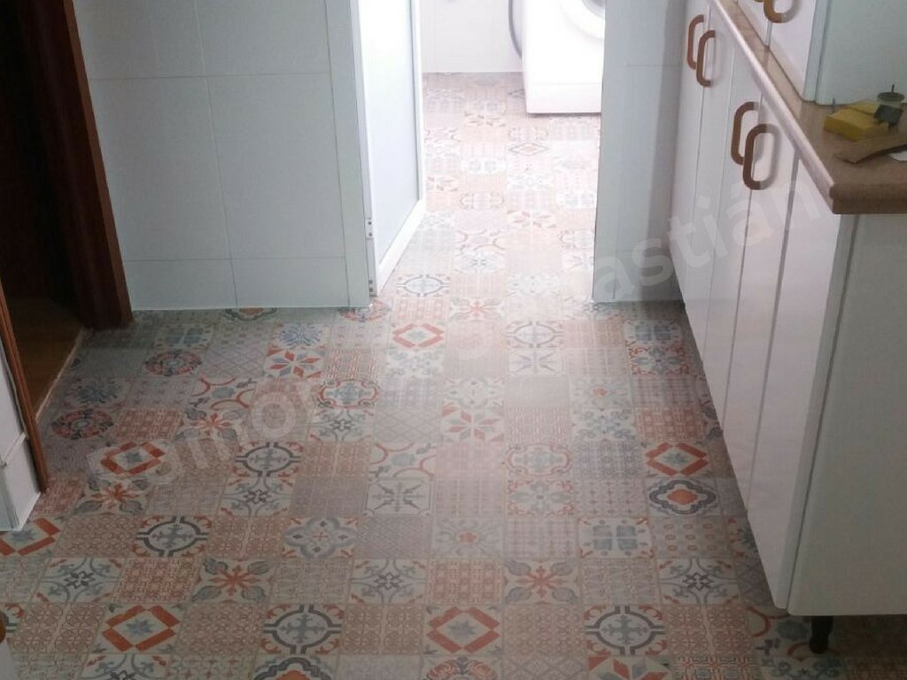 ramonysebastian's tweet photo. ¿Os apasionan los suelos hidraúlicos pero sin hacer reforma en casa? En @ramonysebastian tenemos la solución 😜 La descubrimos en este proyecto 👉 https://t.co/MO1A8MCsV3 
#interiorismo #decoraconestilo #consejos #tips #pavimentos https://t.co/V6bnI68DjT