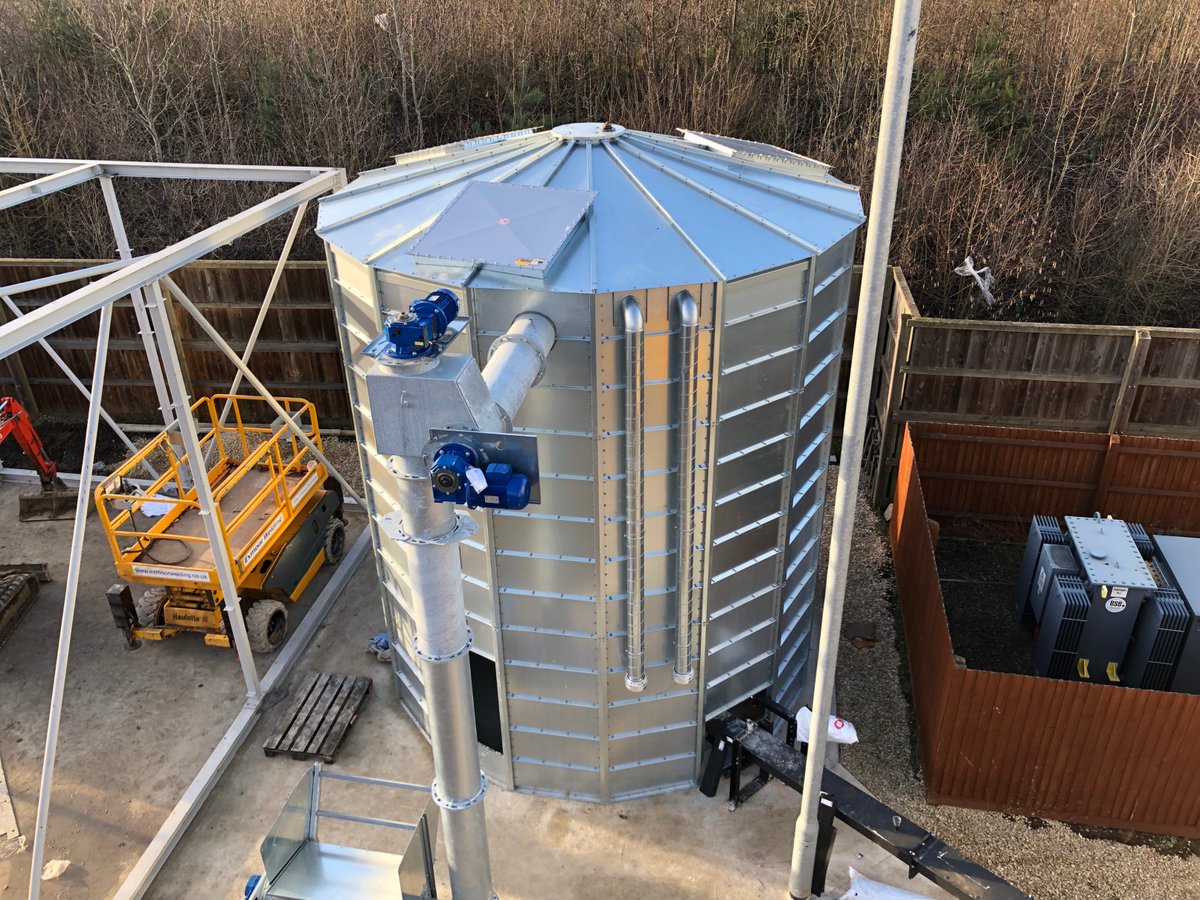 Recently completed wood chip silo and loading auger installed at a <a href="/BandQ/">B&Q</a> distribution centre in Swindon for <a href="/DunsterBiomass/">Dunster Biomass</a> #RenewableEnergy