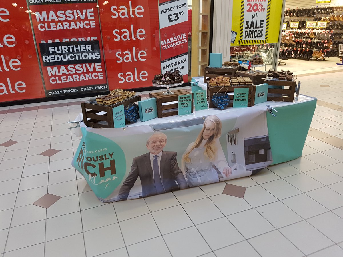 A HUGE #thanks to <a href="/RR_GreaterMCR/">Katie Lancashire</a> for joining us in centre on Saturday with her gorgeous selection of #handmake #cakes #shoplocal #loveshopping #leigh  💖🎂☕️