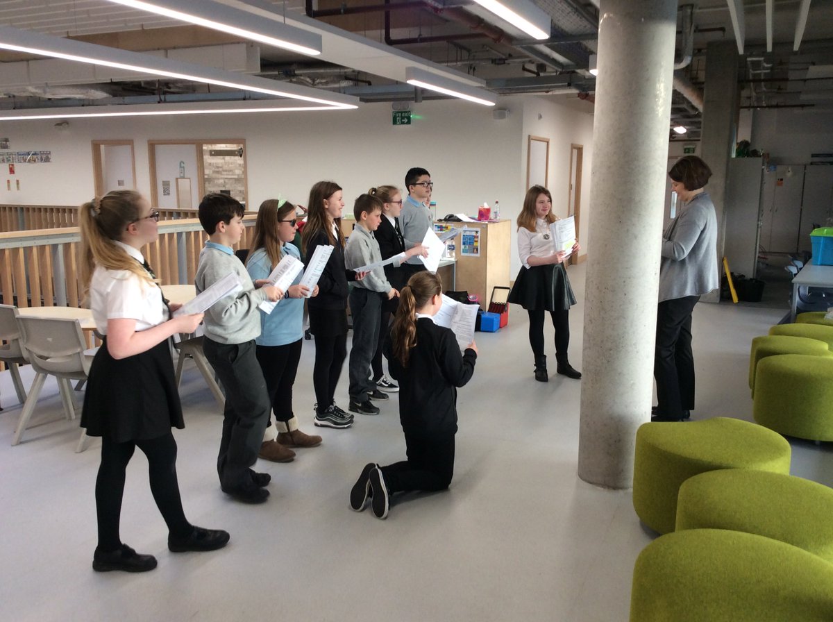 GarnockPrimary's tweet photo. Rehearsals are under way for our school show, Ali Baba & the Bongo Bandits 😀 #hardwork #commitment #learninglines #takingdirection #excitingtimesahead https://t.co/luSlctdCsQ