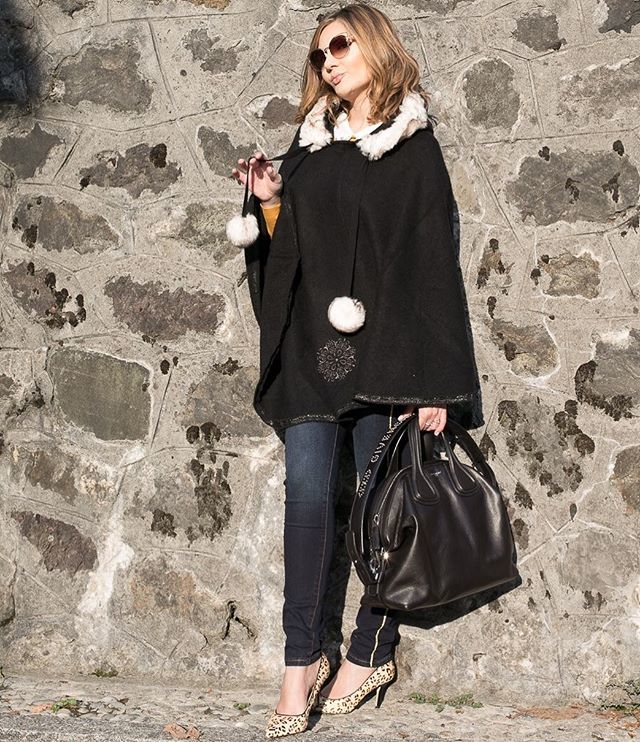 CocoLaVieEnRose's tweet photo. A new #outfit is up on blog! Come share some ❤️❤️❤️ ph. @fashion_prospects #fashionblogger #italiangirl #ootd #styleblogger #igdaily #thisisglamour #cocoetlavieenrose https://t.co/6Z1wFCAAWQ https://t.co/9uWNW7zPHS