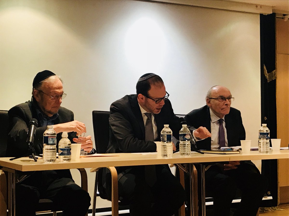 aiu_org's tweet photo. @mediaten Charles Tenenbaum ouvre la conférence inaugurale de cette journée fédératrice « 70 eme anniversaire de la Déclaration universelle des droits de l’Homme, quelle pertinence pr les générations futures de l’Alliance » https://t.co/hWafHY5Nmy