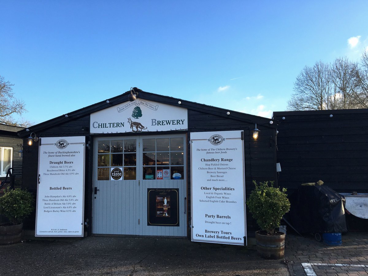 It may be Monday, but we don’t mind 💪 The brewery shop is open until 17:00 today, with plenty of fresh beer and #ValentinesDay gift ideas. Have a great week everybody! #RealAle #Brewery