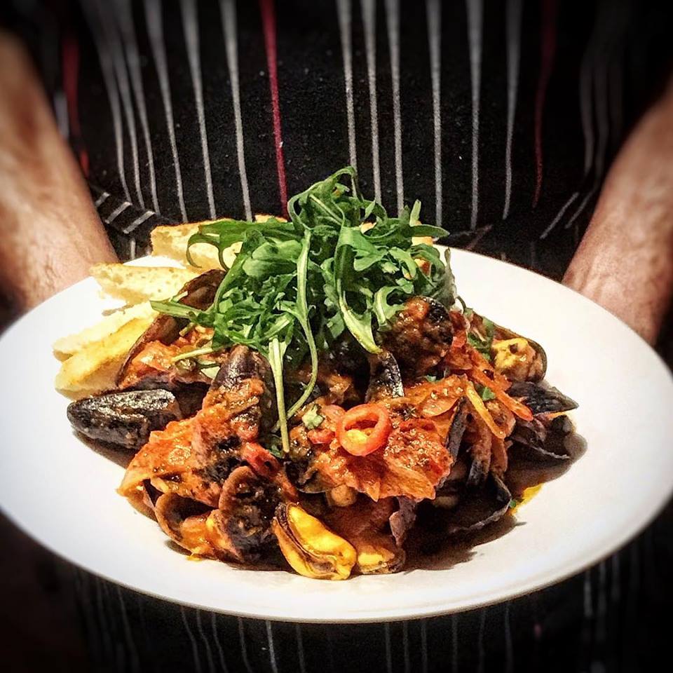 delsenoteca's tweet photo. Join us every Monday for all you can eat mussels for $18.95
•
•
•
•
#allyoucaneat #mussels #caudlescatch #foodgram #goodeats #greatdeal #delsenoteca #charcoalgroup #followus #kitchenerwaterloo #explorewr #kwawesome #519local https://t.co/PY19s2NGqm