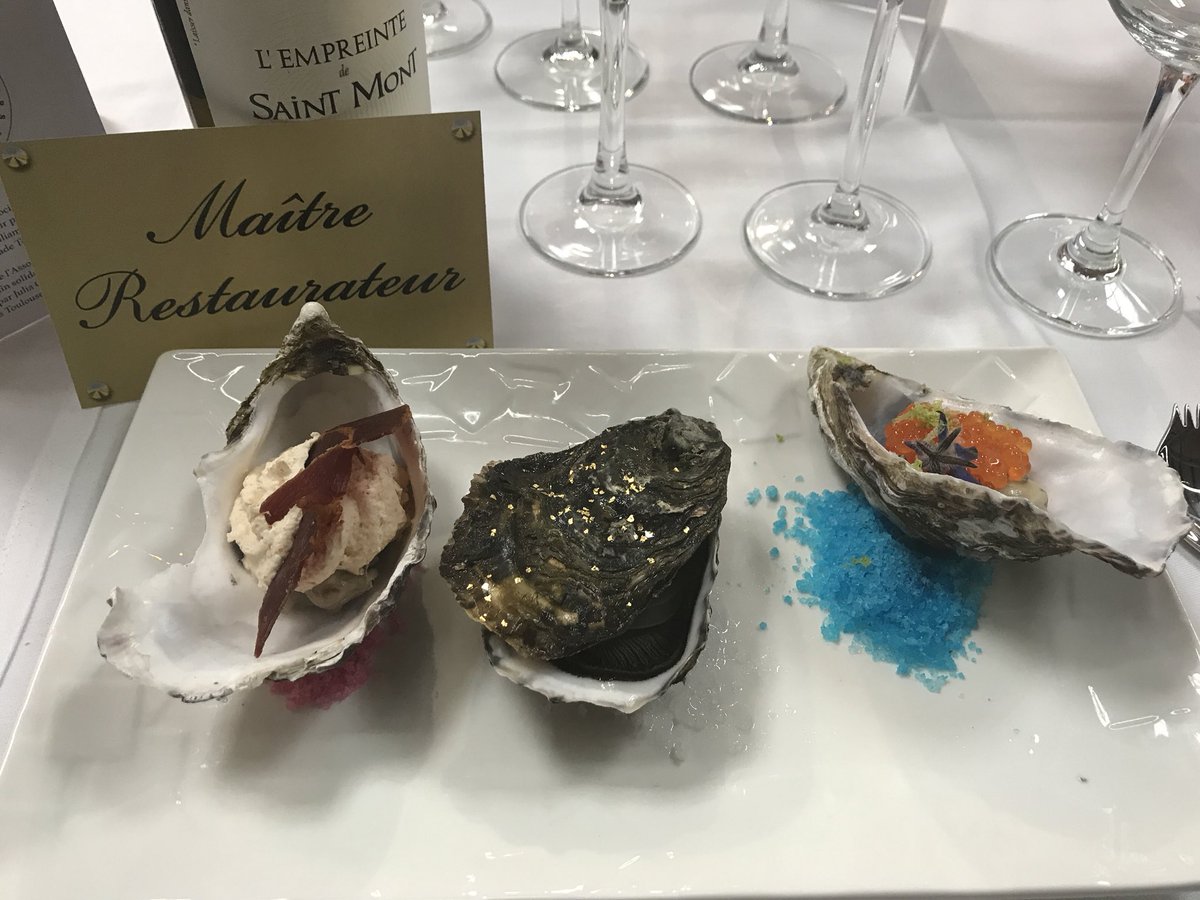 lefortdeshalles's tweet photo. Félicitations au chef Gerald Chaplet du @100_genes @MinToulouse pour sa contribution à ce repas @AFMR_Officiel @smahrt2018 ! Petit rappel @100_genes seul restaurant @AFMR_Officiel sur les @Marchesdegros 😋👌👍 https://t.co/amTiHEhIEY