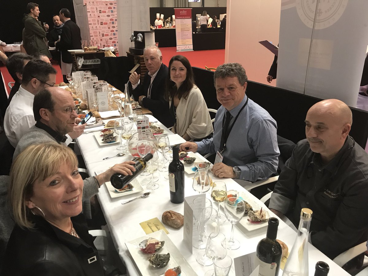 lefortdeshalles's tweet photo. Félicitations au chef Gerald Chaplet du @100_genes @MinToulouse pour sa contribution à ce repas @AFMR_Officiel @smahrt2018 ! Petit rappel @100_genes seul restaurant @AFMR_Officiel sur les @Marchesdegros 😋👌👍 https://t.co/amTiHEhIEY