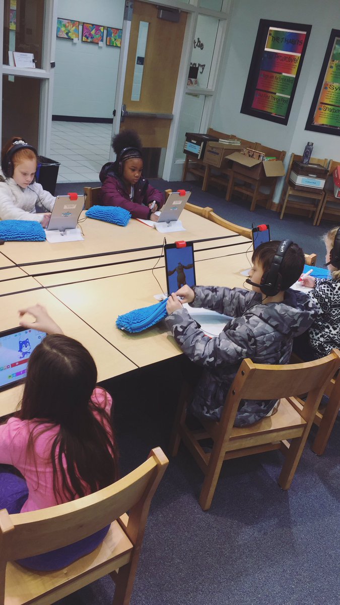 msannakeane's tweet photo. Library time @Newtown_E love that we are using technology in the library @VBAnchor @Tech4Learning https://t.co/kdPj3RZAj5
