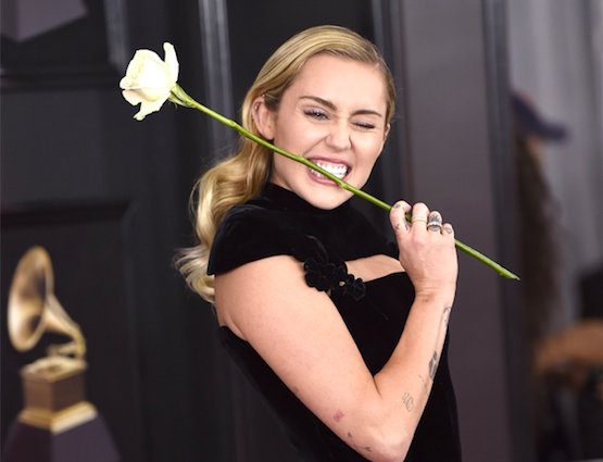 WorkshopMujer's tweet photo. "LAS ROSAS BLANCAS DE LOS PREMIOS GRAMMY 2018"
👉 https://t.co/wSrTyNqT9m // #MeToo https://t.co/vMmWFij018