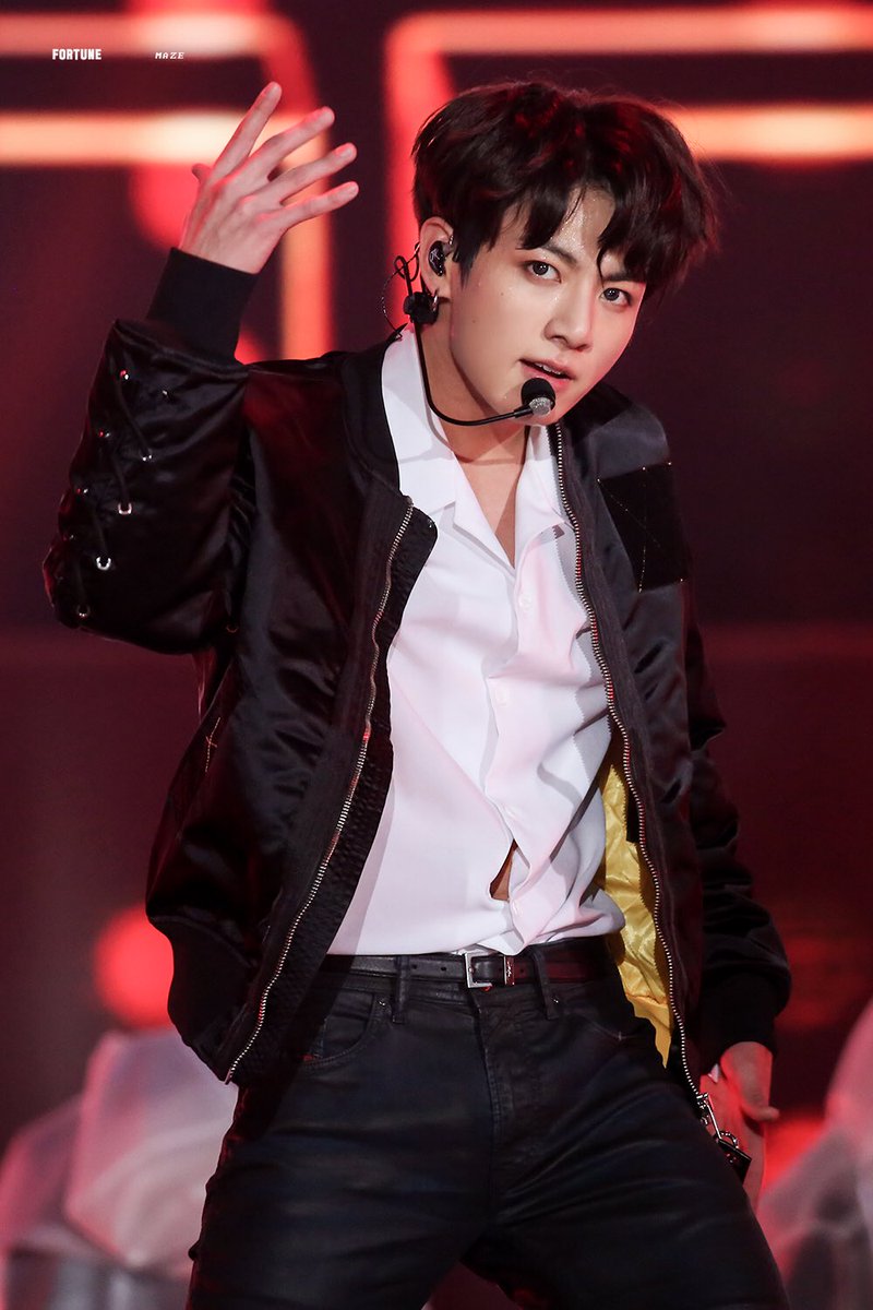 btsxpics's tweet photo. https://t.co/zUE9VDwEsB