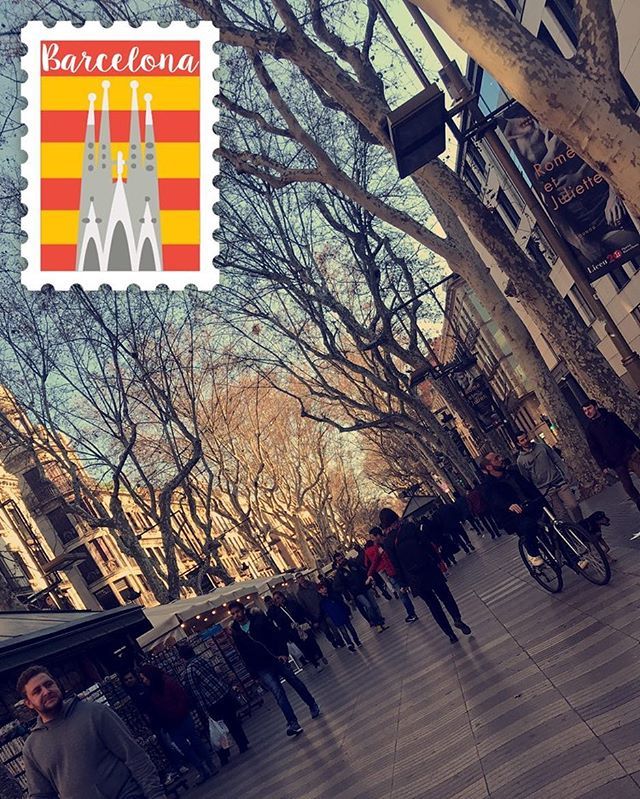 Jack_Alex19's tweet photo. Trip into the city🚊🇪🇸 https://t.co/TDcSokjOWz https://t.co/f7T4ihpnno