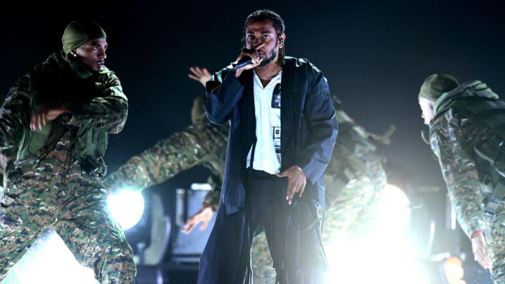Doxygen_Media's tweet image. 60th Grammy Awards Finally Recognize the Indisputable… Hip Hop IS Music doxygenmedia.com/60th-grammy-aw…
